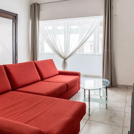 2 Bedroom In Bormla